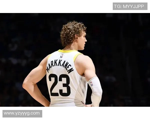 克莱汤普森：勇士队的三分射手与坚韧精神的象征