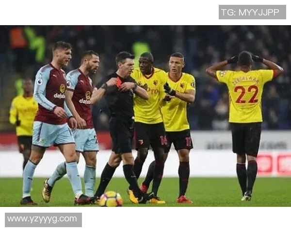 狼队与沃特福激战正酣谁能在英超赛场上笑到最后