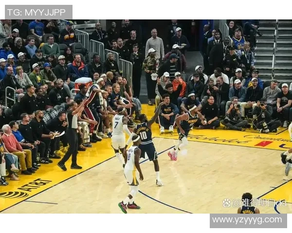 勇士与掘金四月对决精彩回顾与赛季前景分析