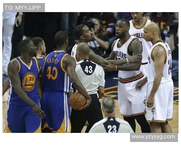 勇士与骑士比赛得分分析及战术对比探讨